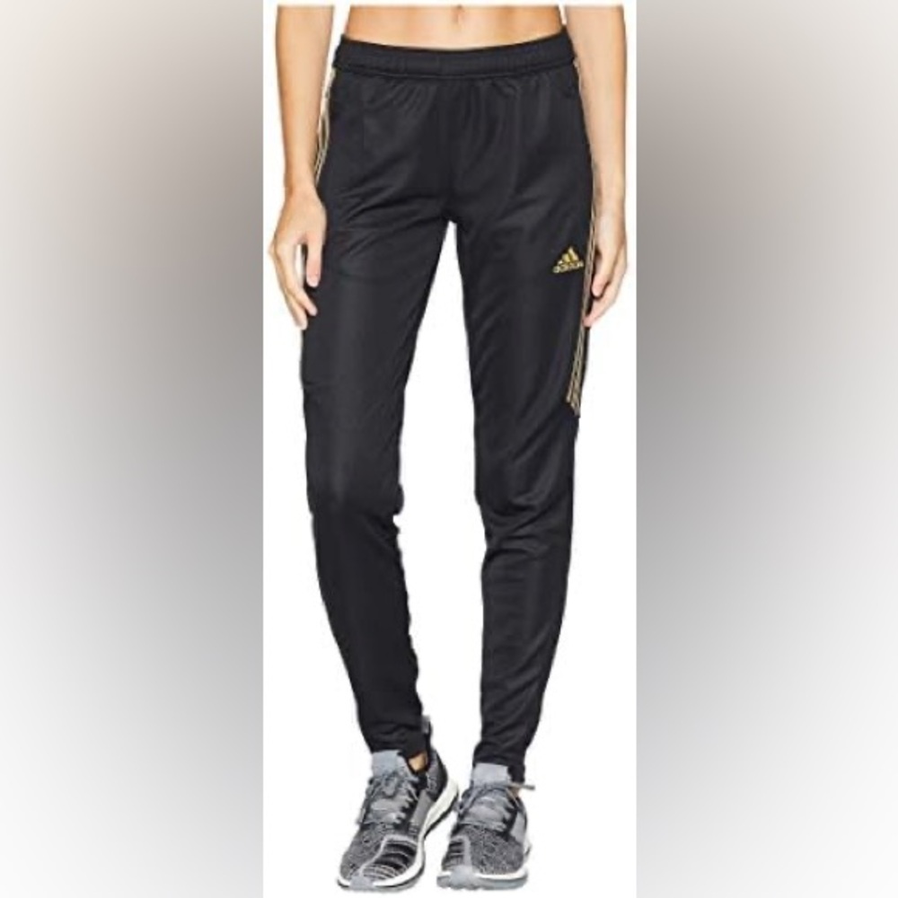 Adidas Tiro 17 Training Pants
Black/gold